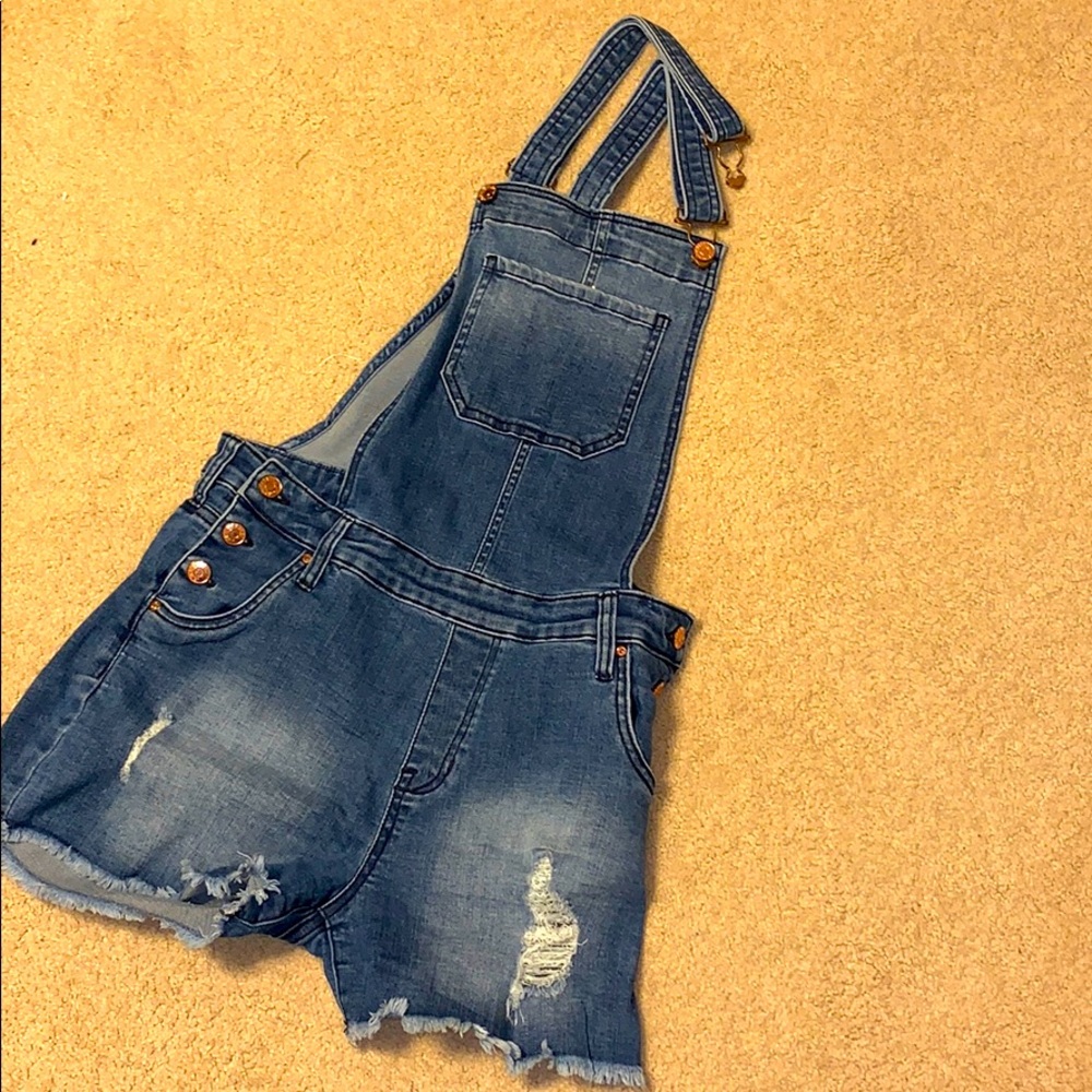 Women’s Ripped Jean Overall Shorts
